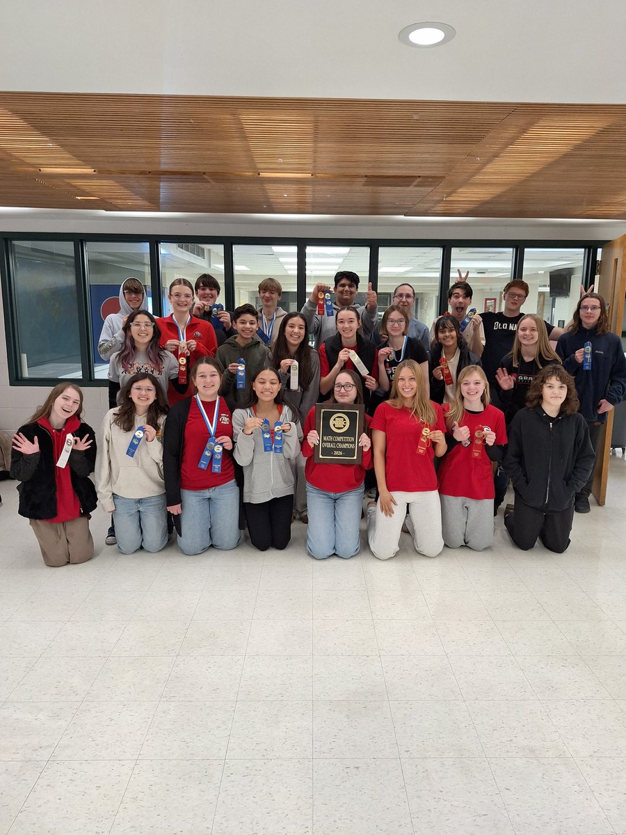 Grant takes back the NLCC!

3rd place: Wauconda (402)
2nd place: Antioch (412)
1st place: Grant (415)

The mathletes snag their first NLCC title since 2022!