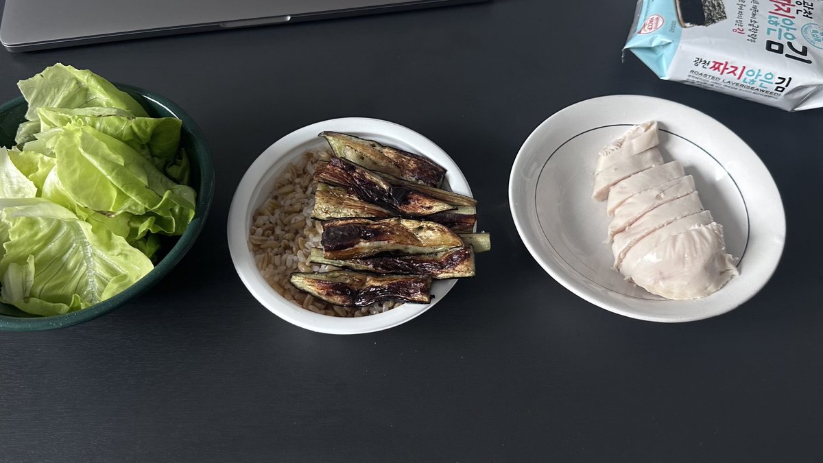 이거 나잖아
물론 매끼 이렇게만 먹는 건 아니에요 
이렇게 먹으면 편한데 컨디션 좋음