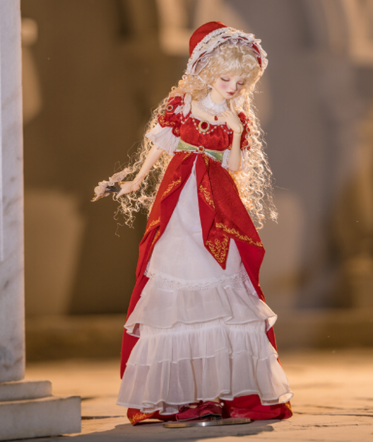 入荷情報】 DOLK SELECTより、40cmドール用ドレス『儀礼用ドレスセット