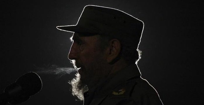 Es hora de un Frente Único de solidaridad con Cuba. Unidad activa denunciando el bloqueo y todas las amenazas contra un pueblo hermano cuya culpa única es modelar un futuro de dignidad para toda la humanidad. Sin regateos ni confusiones, con la consigna internacionalista YA BASTA