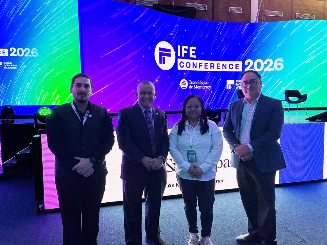 EldiarioHND's tweet photo. #ElDiarioHN #empresas #educacionsuperior #EducacionDelFuturo #EdTech #Docentes2026 #UTH #Monterrey #InnovandoLaEducacion

@UTHFlorida fortalece innovación en la formación profesional y lazos de cooperación con el Tec de Monterrey
¡Lee más aquí! → https://t.co/GmQVoQL2wh https://t.co/bkOCSWLb3p