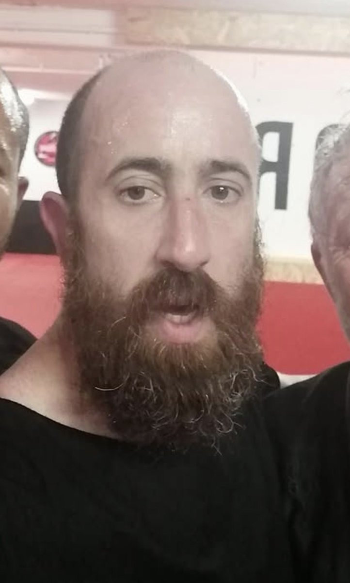 111a12io's tweet photo. @LuniqueMisterX Ci-dessous plus d’infos concernant
RODOLPHE #AKYOL (45 ans)
Policier à #Angoulême.
Formateur sécurité, moniteur de tir.
Une femme (60 ans) agressée le 06/01/2026 à #Nersac a réussi à le repousser armée d’un canif, avant de donner l’alerte.
🔎 #RodolpheAkyol #Charente #France https://t.co/hYmDyO2hH1