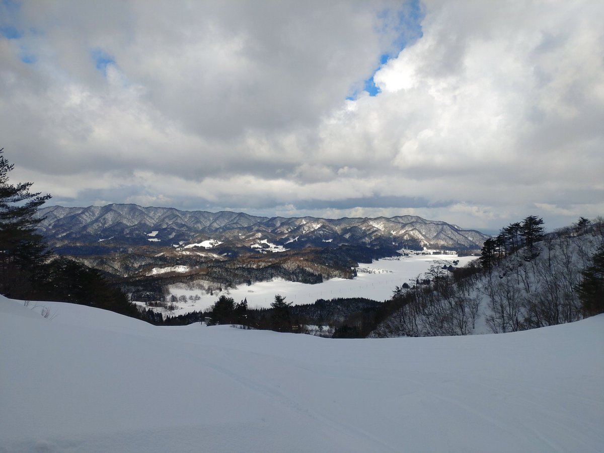 banz111's tweet photo. 平日休みをいただいて胎内スキー場へ。サラサラした良い雪質で、人も少ないので滑りやすかった。帰り道、オイル交換待ちの間に久々イタリアンを食す。#新潟スキー　#みかづき　#イタリアン https://t.co/lt3vM7IUFl