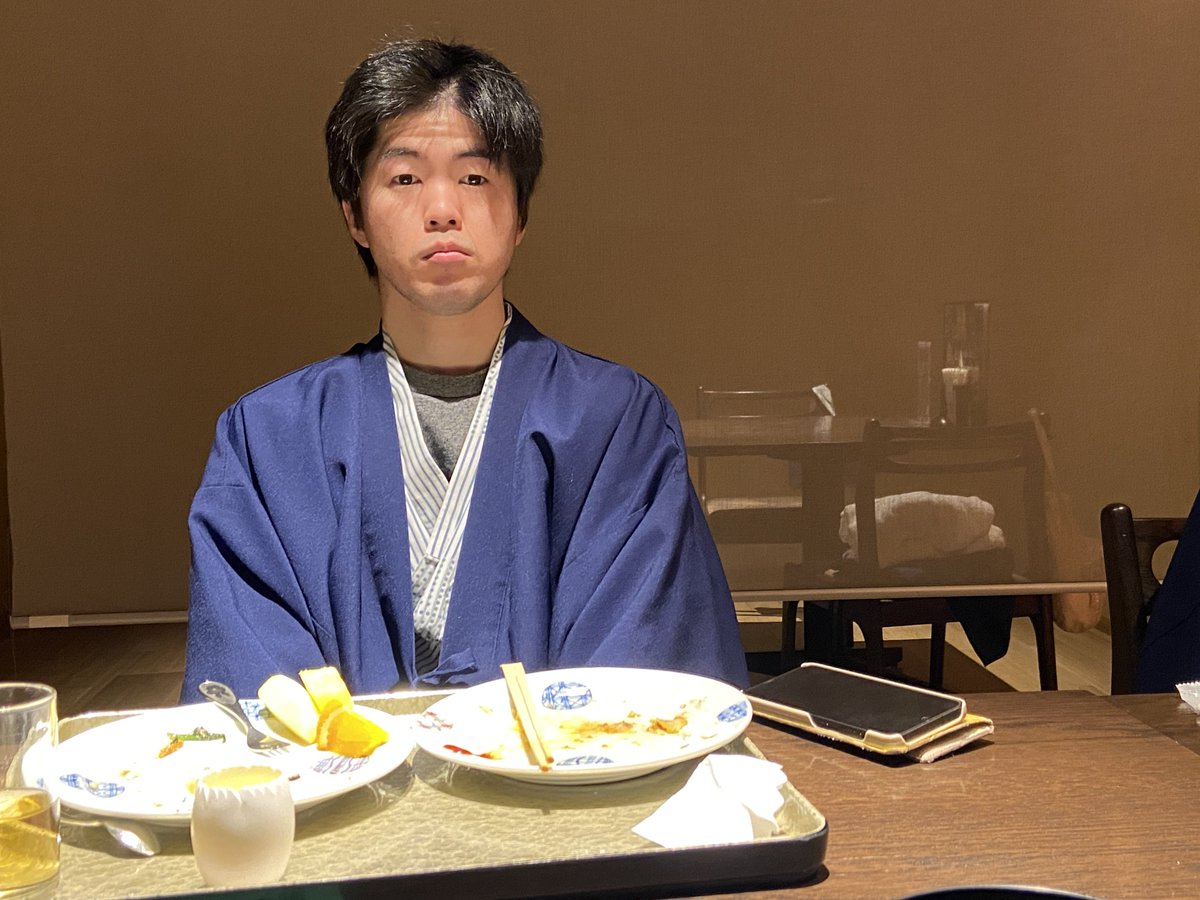 机の虫 tweet media