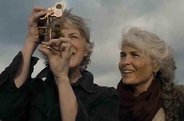 ariheartsDaryl's tweet photo. @Lightenerrthang MOTHERS 🤭 https://t.co/ZT6Zno05iM