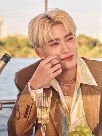 aquariusjjh's tweet image. 일본 팬클럽 키트 재현이 너무 아름다움..🥹🥹🥹