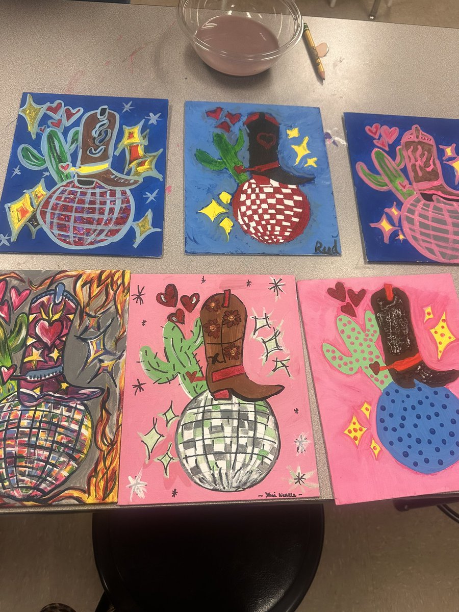 dr_xm_davis's tweet photo. Had the best time after school today with the @cypresswood_es Teacher Art Club 🎨💖 So much creativity, laughter, and connection—huge thanks to our incredible art teacher, @mslowpaz for leading such a joyful space for our staff!
#RodeoValentine #StaffJoy #ArtsMatter ❤️🐺🖤 https://t.co/RPbwaWTVR5