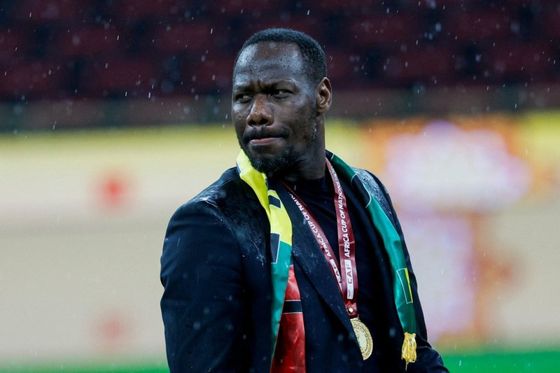JacaNewswatch's tweet photo. Senegal coach Thiaw banned, fined after AFCON final chaos

https://t.co/FuodGCD5kz https://t.co/RXzlaNeDcI