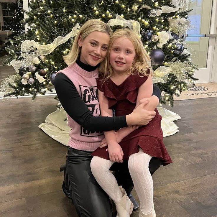 mrcdarah's tweet photo. Mummies little princess look so beautiful and lovely 🥰🥰🥰🥰 https://t.co/SQWoUbKQty