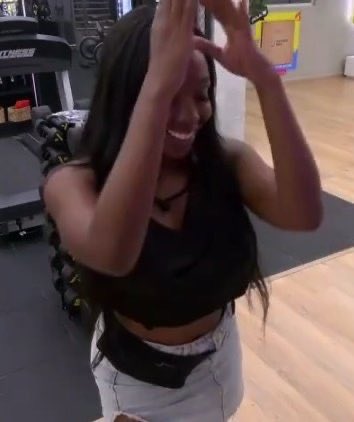 No demoran y dicen que se están metiendo a los conjuntos 😭🤣#LaCasaDeLosFamososCol3