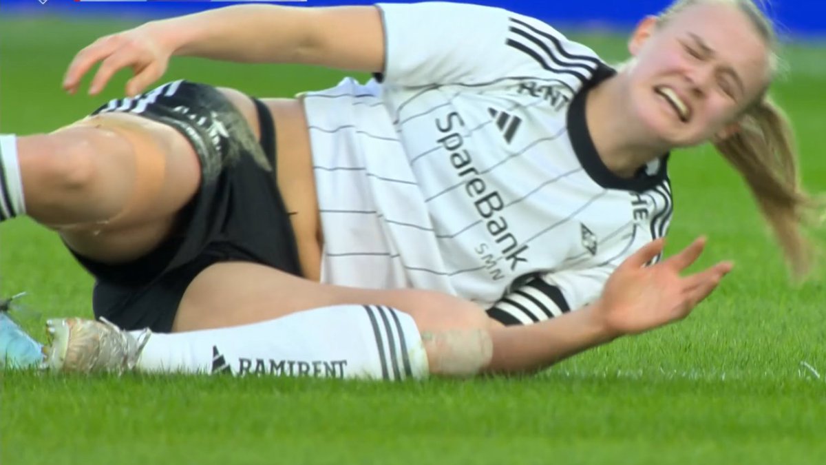 BrightsideM's tweet image. T of T's by Elin Sorum ➰👑
#UWCL #Rosenborg #Norway #BrightsideGirls