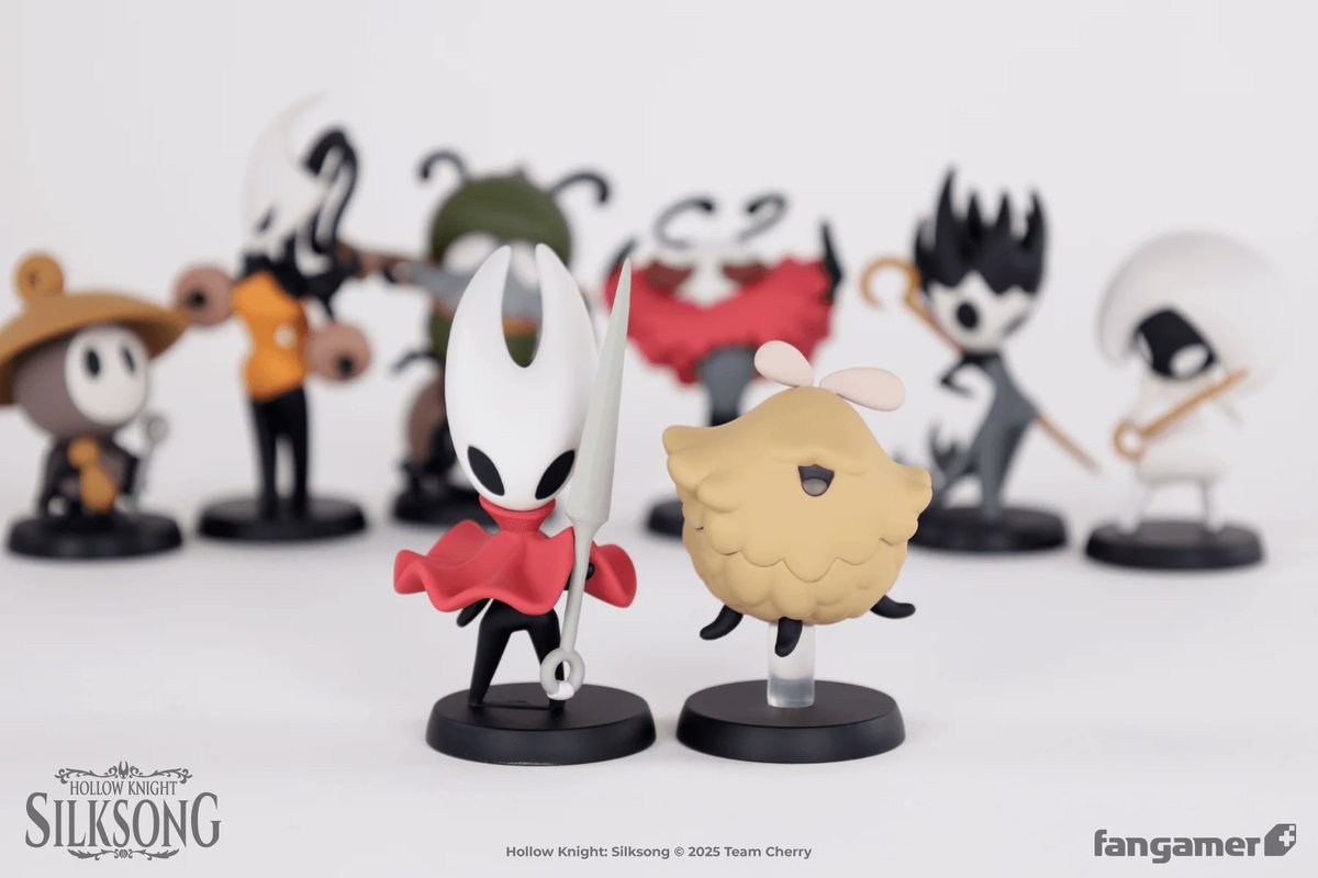 Fangamer's tweet photo. Awoo! 

Preorders are still open for all eight Silksong figurines (including Flea): https://t.co/EoJwxszVwB https://t.co/gfTy1eFKXE