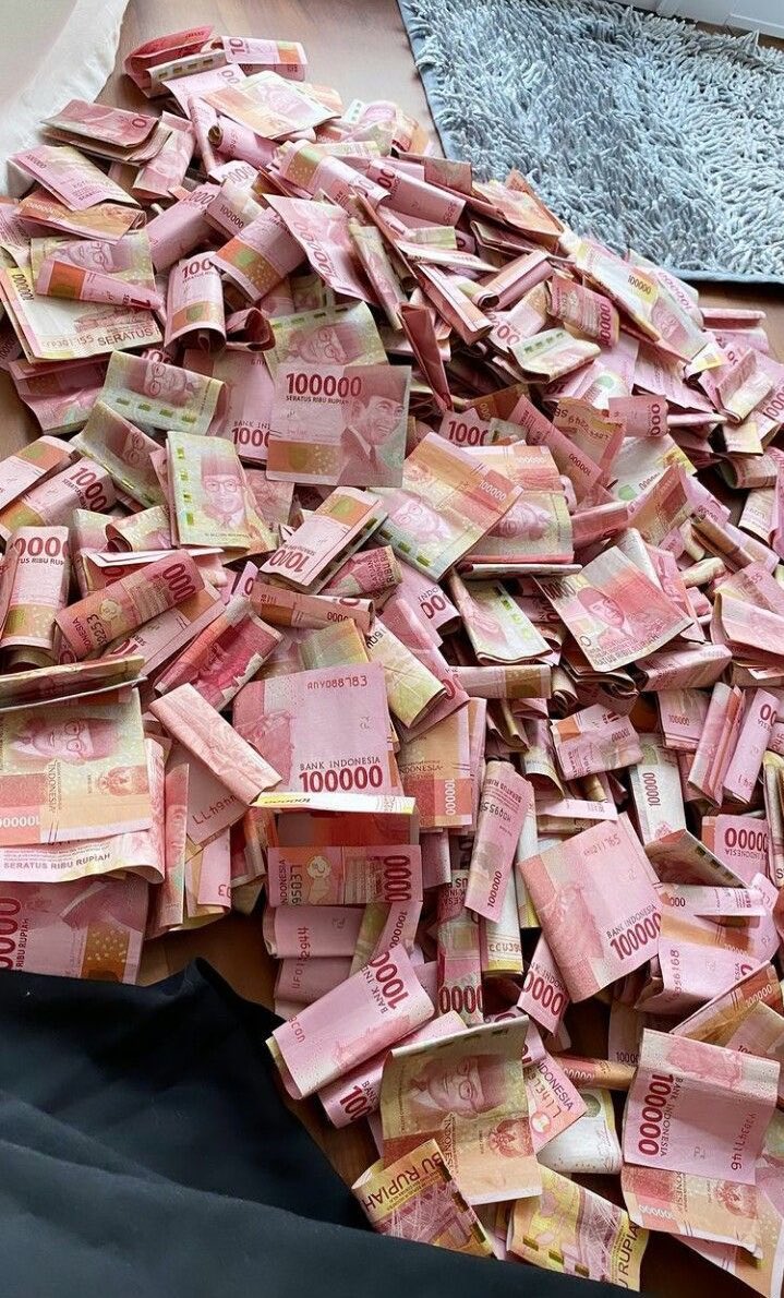 xolerata's tweet image. Semoga berlimpah rejeki... 

Ada amin????