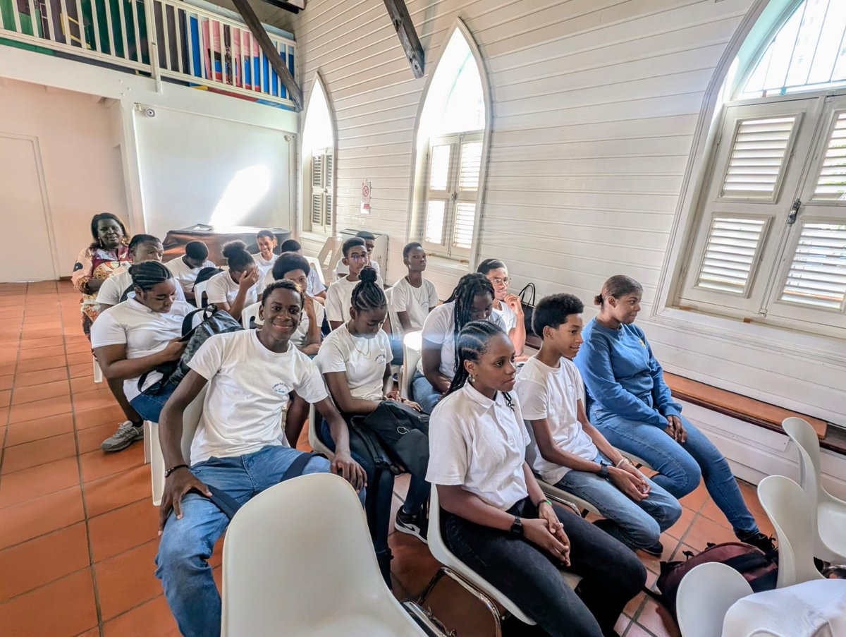 Les élèves de la 3eB du <a href="/clg_SadiCarnot/">Clg Sadi Carnot</a>  et leur professeur Mme GAEL Martine sont très honorée d'avoir été conviés à la cérémonie d'ouverture des Journées du Patrimoine Pointois. Thème : Patrimoine paysager, architectural et justice .
<a href="/kalu97115/">DRAAC Guadeloupe</a> <a href="/GFioni/">Gabriele Fioni</a> <a href="/VILLEPAP/">POINTE-A-PITRE</a>