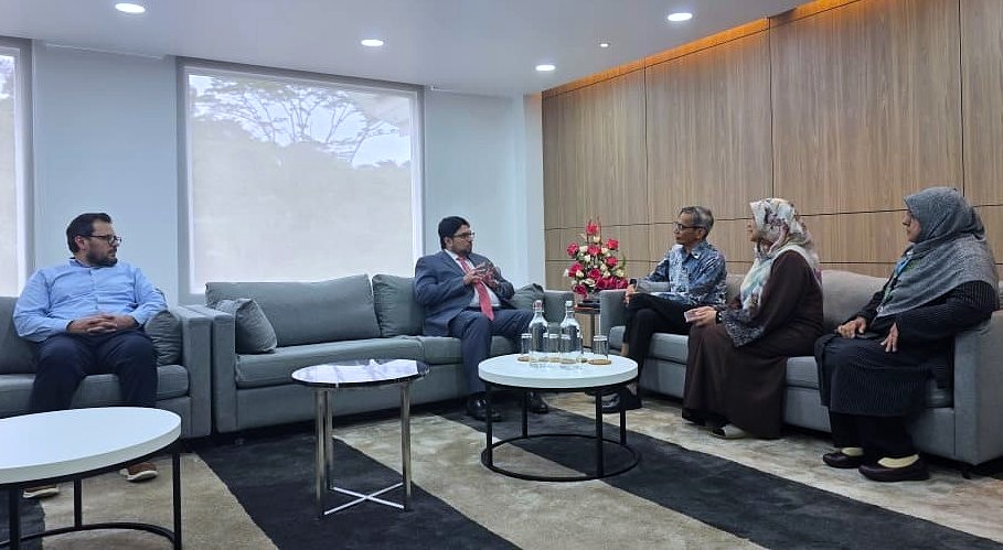 Prof. Dr. Hussain Mohi-ud-Din Qadri, Deputy Chairman BoG, Minhaj University Lahore, held a strategic academic meeting with Prof. Dr. Mansor H. Ibrahim (Dean, SGPS – INCEIF University) and Assoc. Prof. Dr. Maya Puspa Rehman (Associate Dean, Curriculum &amp; Accreditation) in Kuala