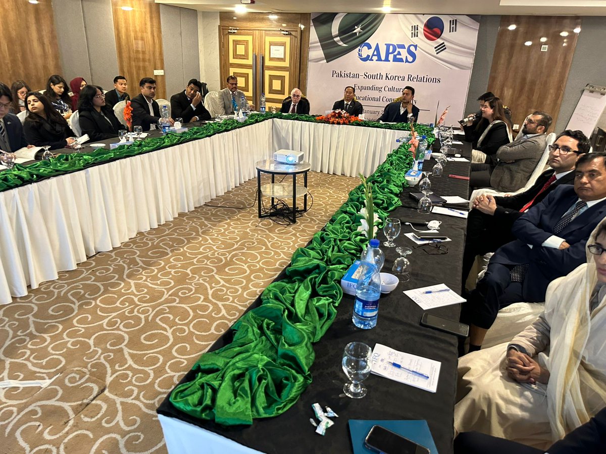 Pakistan and South Korea are collaborating on a Pakistan–Korea Knowledge Corridor to expand educational, cultural, and people-to-people ties. Over 1,600 Pakistani students are currently studying in Korea, with numbers expected to rise. 🇵🇰🇰🇷