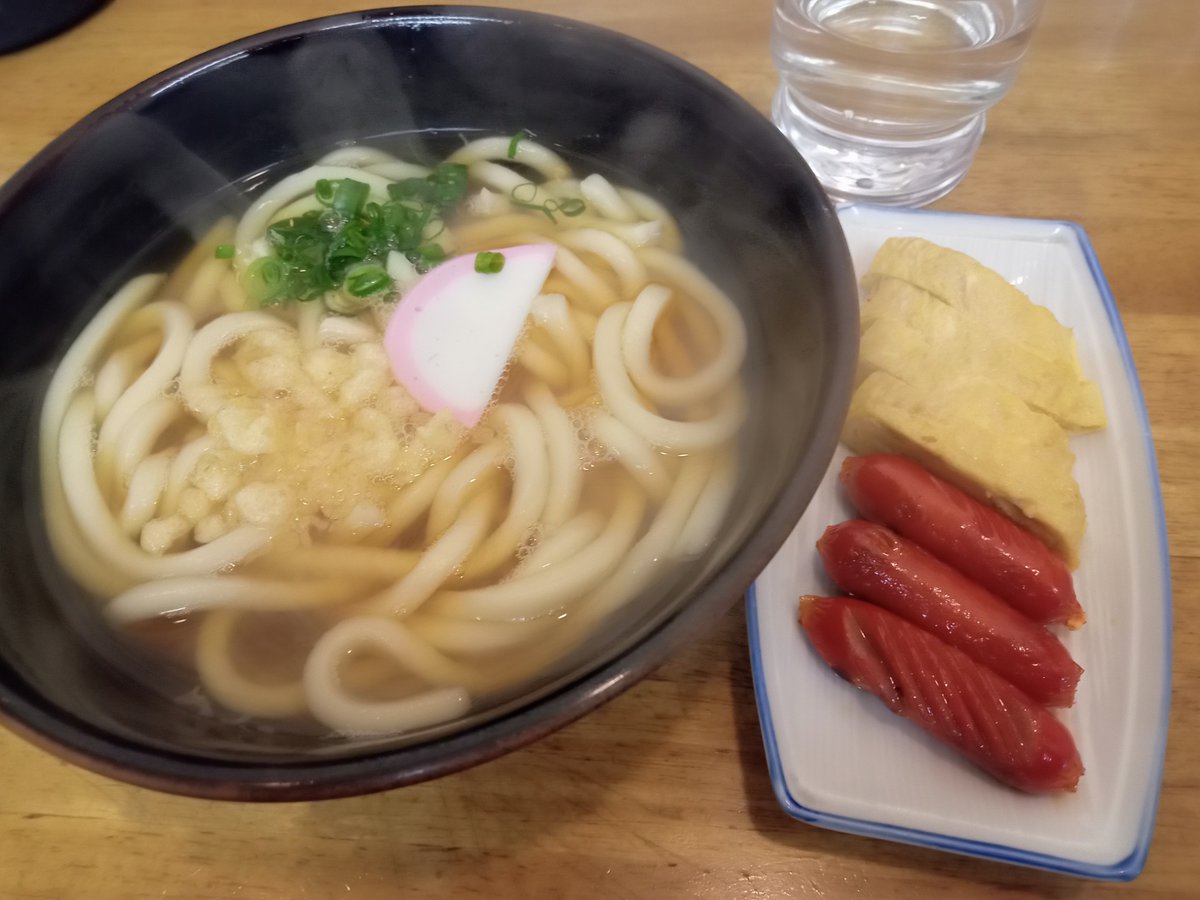 もるだ tweet media