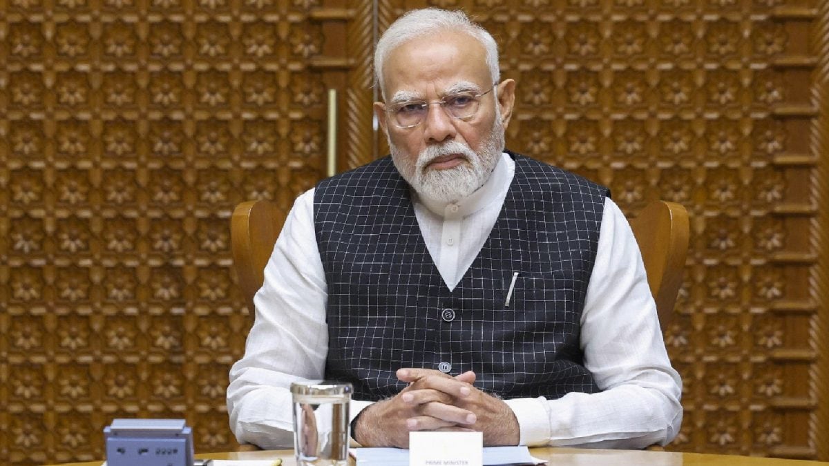 Salaried class should stop worshipping this man. We are not his priority. He is not thinking about us.

For him his party and ladli behnas, dalit, pichda, garib, machuwara are priority.

At max he will increase 25k standard deduction which will hardly increase 500₹ per month.