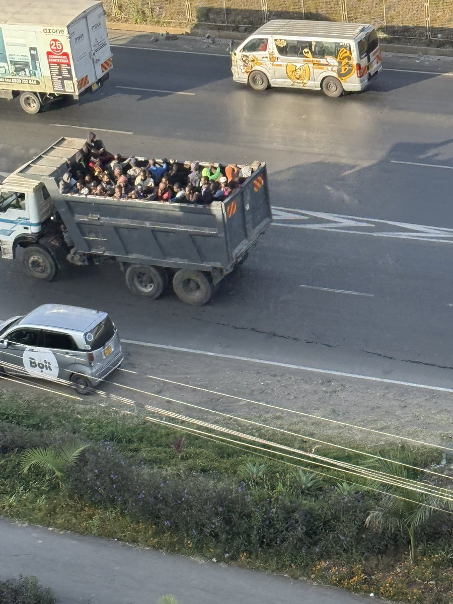 Mungu abless awa madriver wa izi Lorries🙏