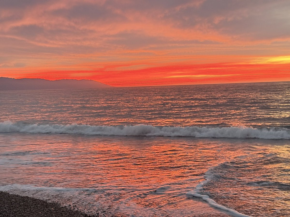 Cada puesta de sol es única!!🔆🫶🏽