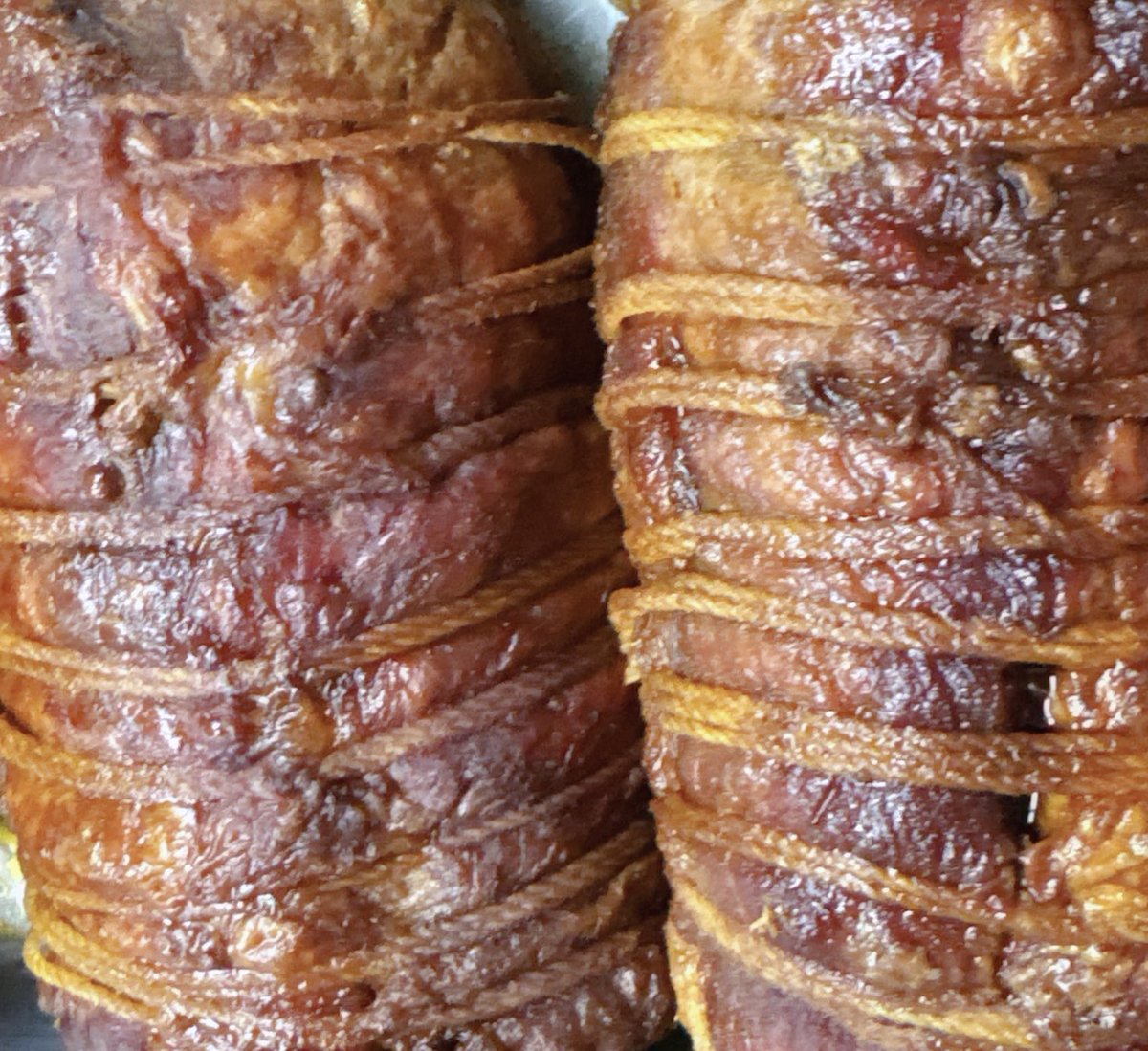 金曜日恒例
チャーシュー焼きたて〜❣️❣️
16時〜販売☺️