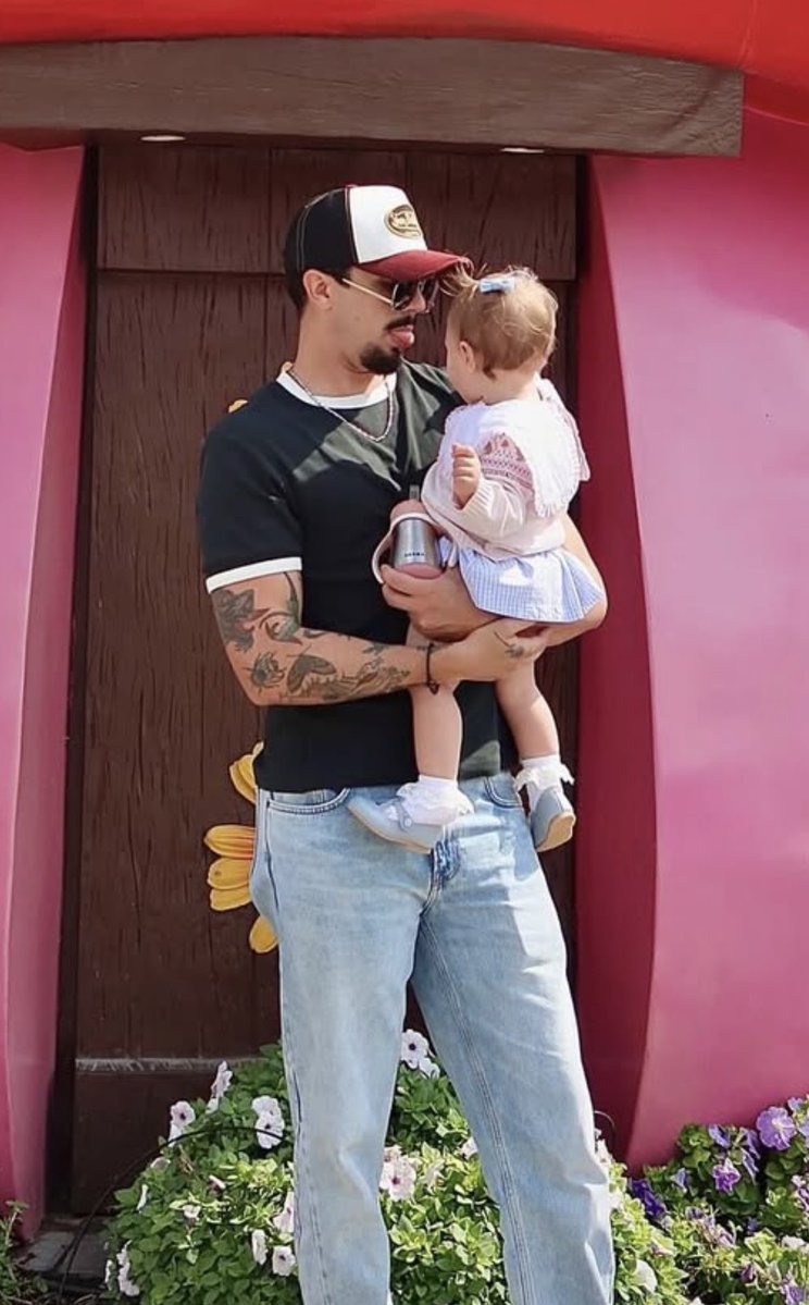 JUROOOO 😭😭😭😭😭