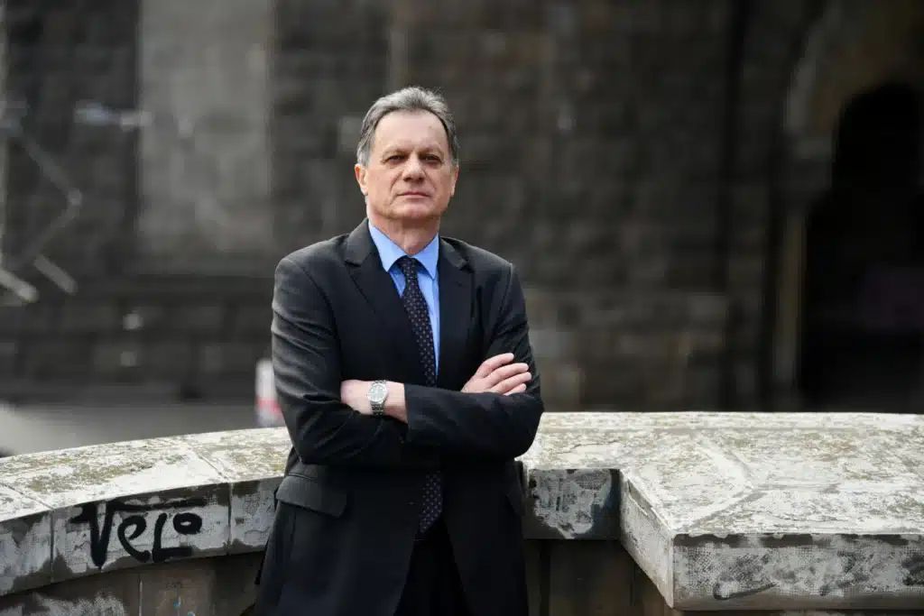 Sudija Apelacionog suda pozvao na obustavu rada pravosuđa zbog ‘Mrdićevih’ zakona

Sudija Milimir Lukić, bivši predsednik Posebnog odeljenja za organizovani kriminal Apelacionog suda u Beogradu, pozvao je sudije, tužioce i advokate u Srbiji da u ponedeljak obustave rad u znak