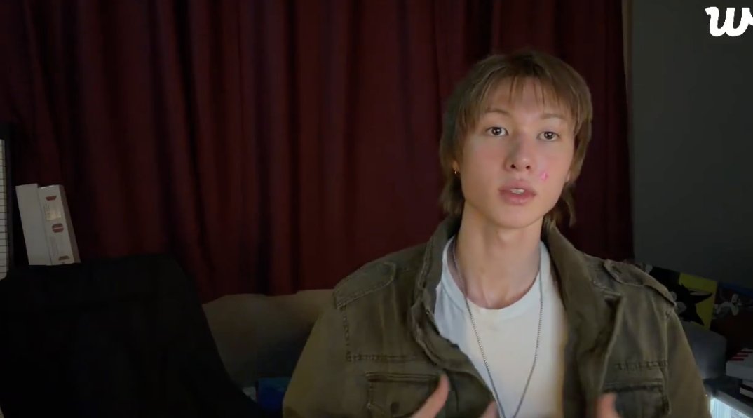 LIVE translation by©️크크 tweet media