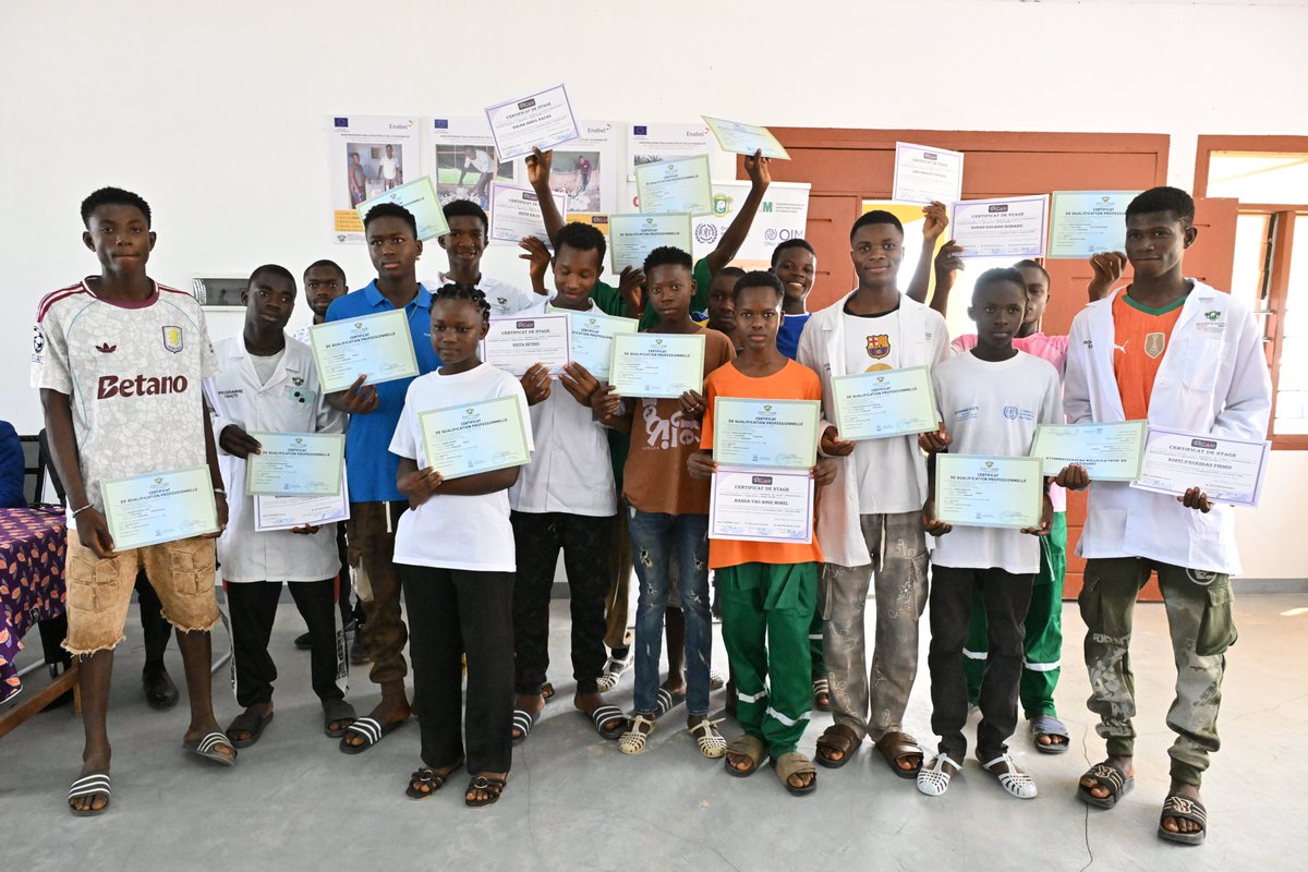 OITAbidjan's tweet photo. Grâce à #ENACTE, des résultats concrets visibles dans la Nawa : éducation et protection des enfants, eau potable, services sociaux intégrés, autonomisation des femmes. 

Action conjointe @UNICEF_CIV, @OIMCotedIvoire et @OITAbidjan, avec @Gouv_Ci et l’appui de @UEenCI @DDCBenin. https://t.co/FfQjP9sUMF