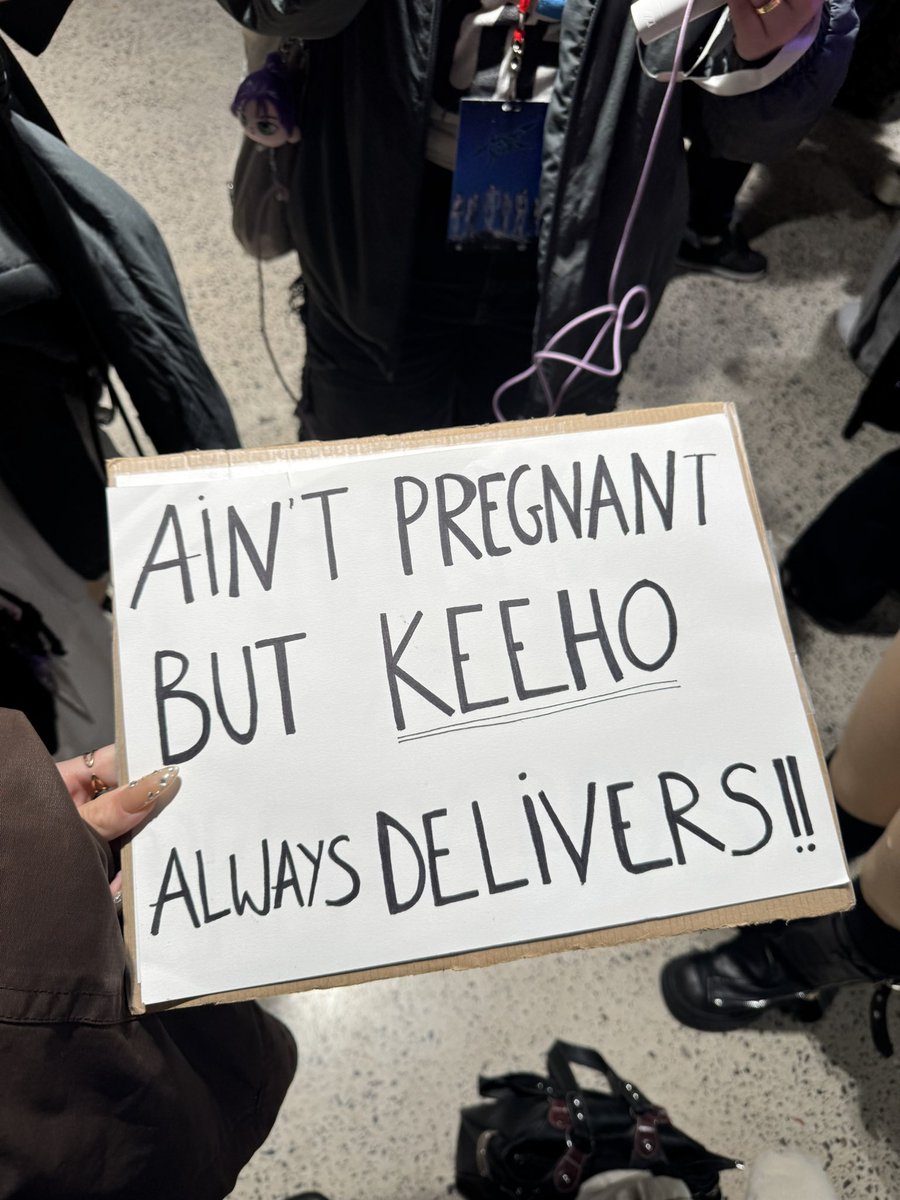 zee⁺¹ ☘️ tweet media