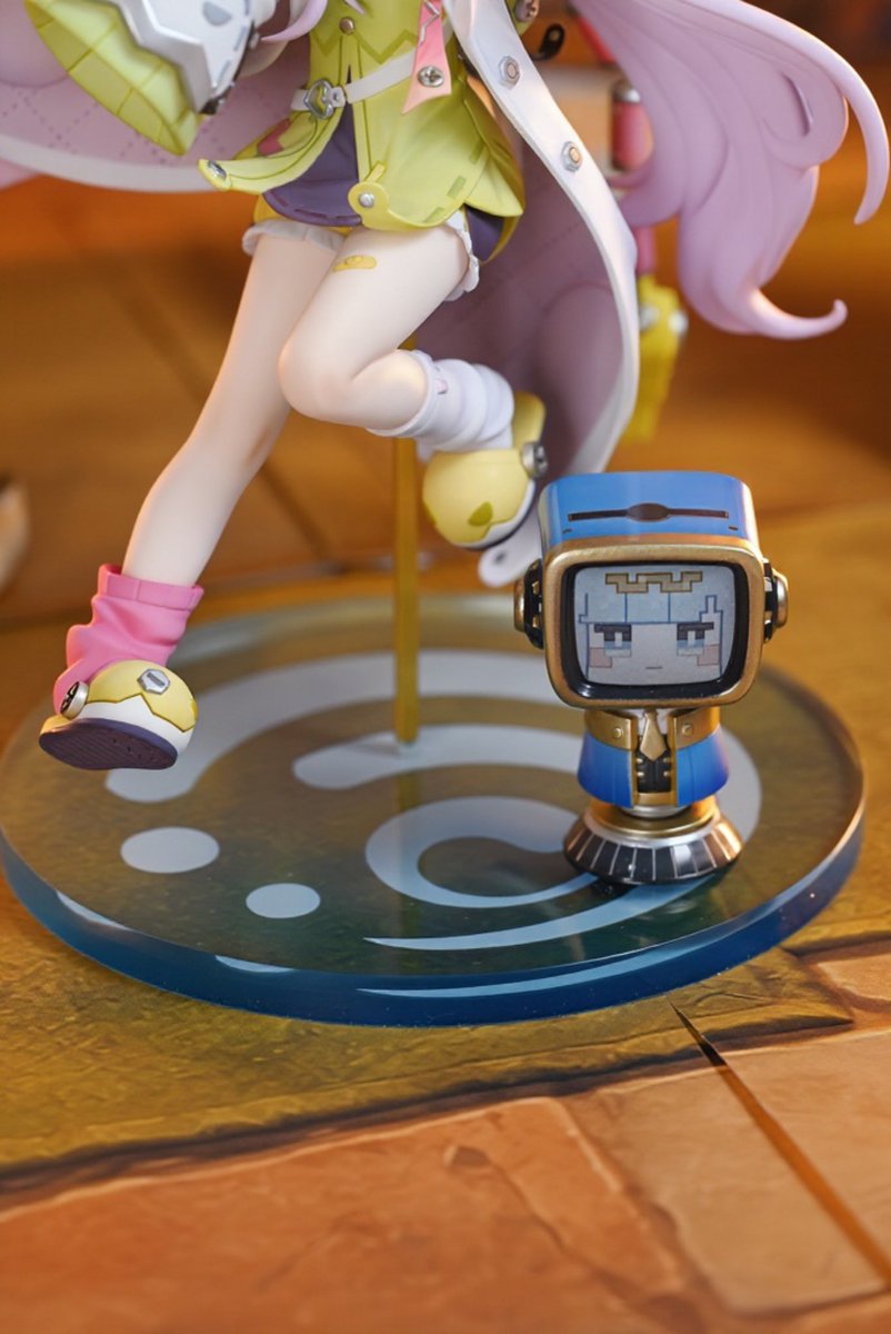 #WF2026W 展示・販売予告②

「一緒に遊んでくれるの？
えへへ、アイノの名前はアイノ！
甘いものなら、なんだって大好き！」

『カチャカチャ・クルムカケ工房
アイノ』　展示・販売予定です！！
（キット内容：本体、イーネファロボット、アクリルベース、デカール、機械のしっぽ用針金）