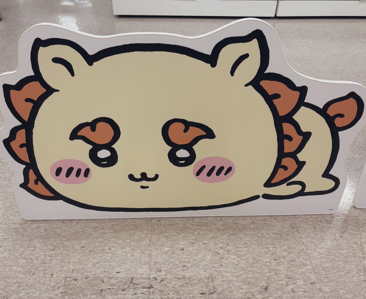 佐野ﾗｰﾒﾝ食べに行ったり
ちいかわPOP UP STOREが地元でやってたから
行ってきました✨
推しがいて満足╰(*´︶`*)╯🌺
ちい活楽しい〜🫧

やっぱいろんなところ行くなら平日がいいな🙂‍↕️
人全然いなくて、快適だった✨