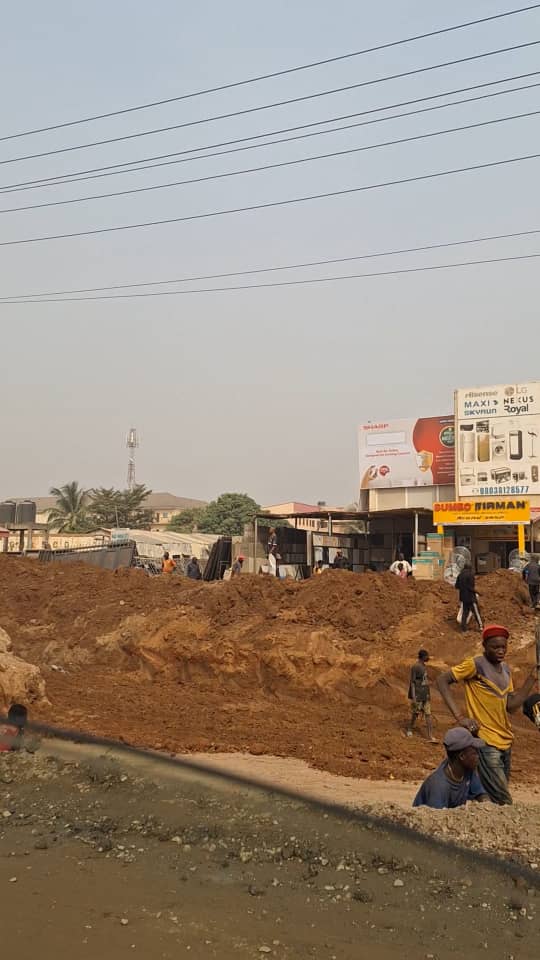 JohnFanimokun's tweet image. Ongoing: Construction and Expansion of Abuja-Mararaba-Keffi Road.

Keep wailing while we keep building🇳🇬...🥂