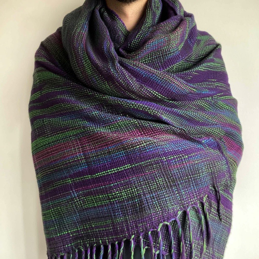 How I want to live my life. 

Wrapped up in beautiful  <a href="/NelltheWeaver/">Nell the Weaver 🎗️ Неля ткаля #Fella 🇺🇦 </a> things