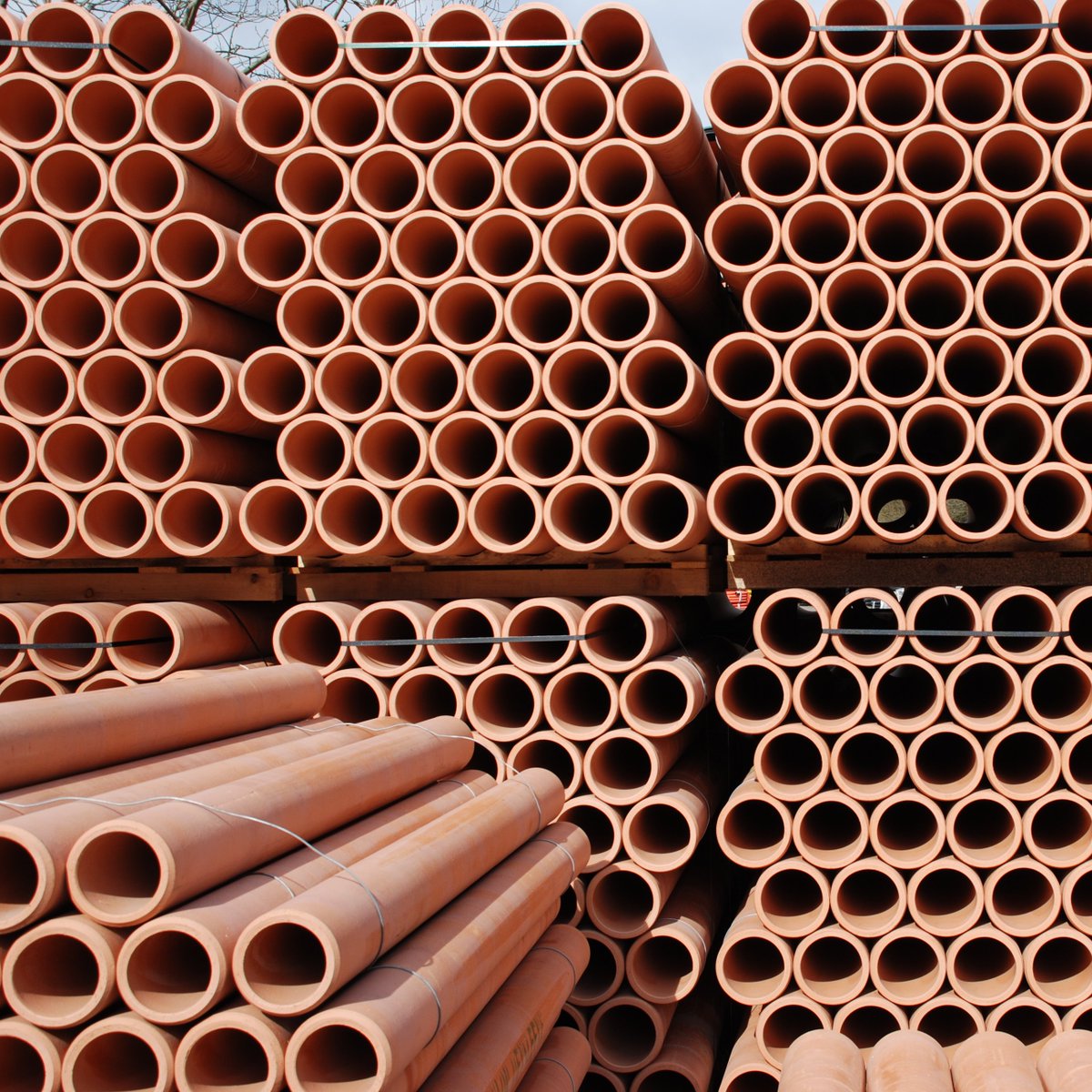 EH Smith Builders Merchants tweet media