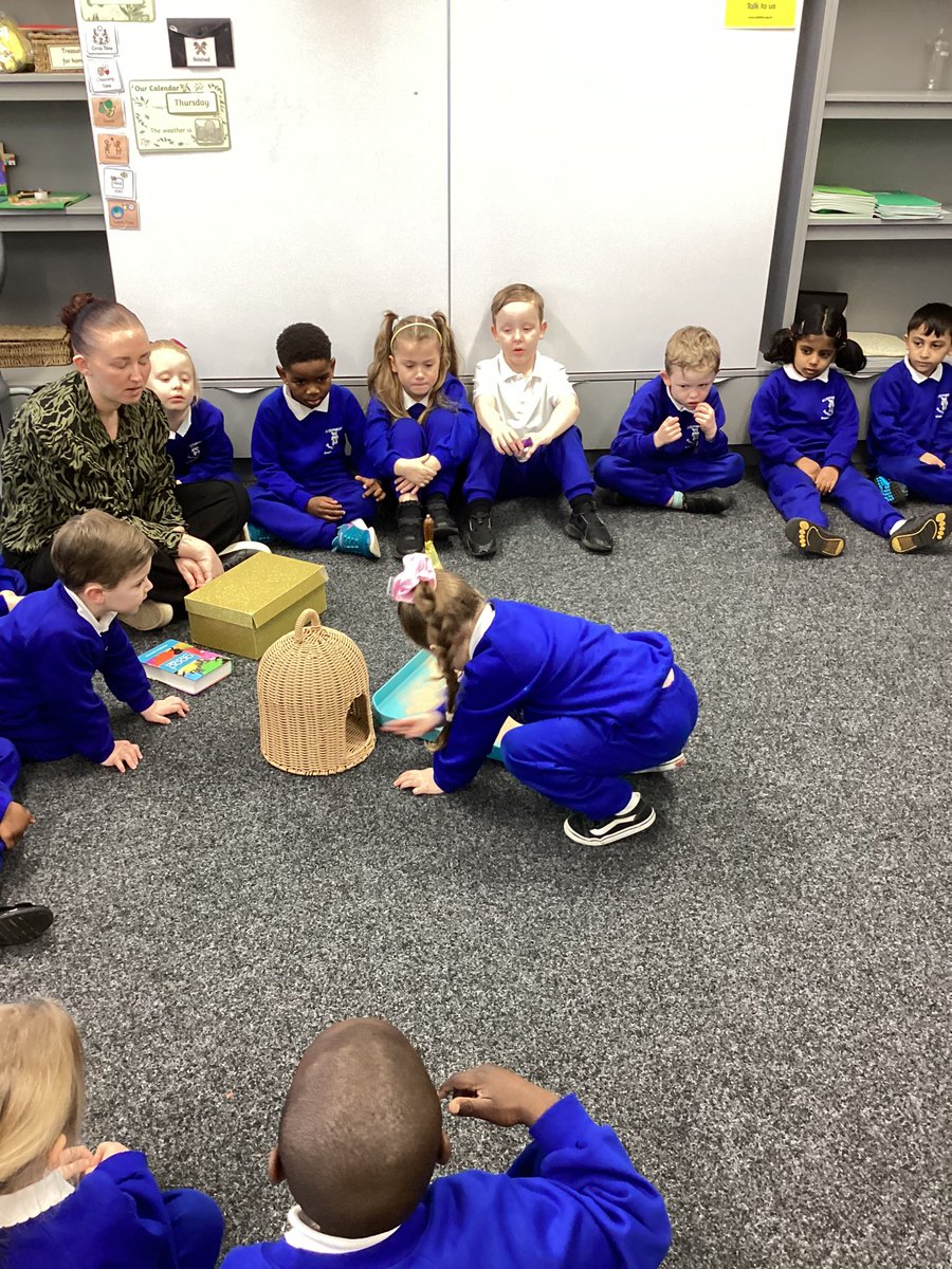 StCuthbertsPri's tweet photo. Reception have learned about the Holy Family. We talked about Jesus’ journey back to Nazareth and what life might have been like for Jesus as a child using our Golden Box for clues! #StCuthbertsEYFS #StCuthbertsRE https://t.co/YD7qJQAeMp