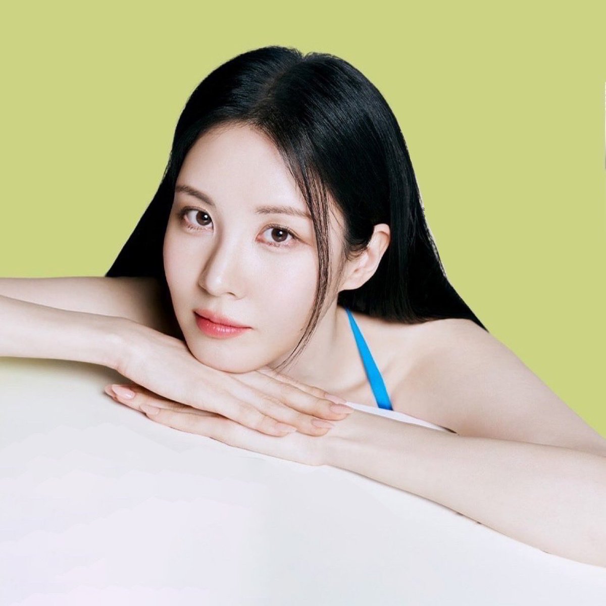 📰 #서현 | Seohyun and the success of Foodology and ADAPT Brands

"Since its establishment, ADAPT’s brands have quickly gained market traction, leading to rapid growth. Consolidated revenue nearly double over three years from KRW 108.7 billion to approximately KRW 200 billion.