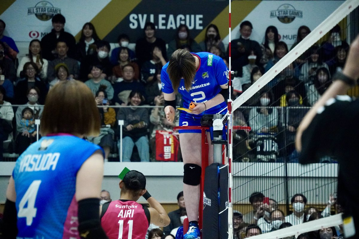 springsofficia1's tweet image. 【荒木主審 処分期間延長のお知らせ】

レッドカード2枚を受けても主審台から降りない――
「退場」という概念をまだ理解していなかった、あの日から371日が経過しました。

主審としての活動停止は1年間で解除予定でしたが、本人とも慎重に協議を重ねた結果、処分期間を延長することとなりました。…