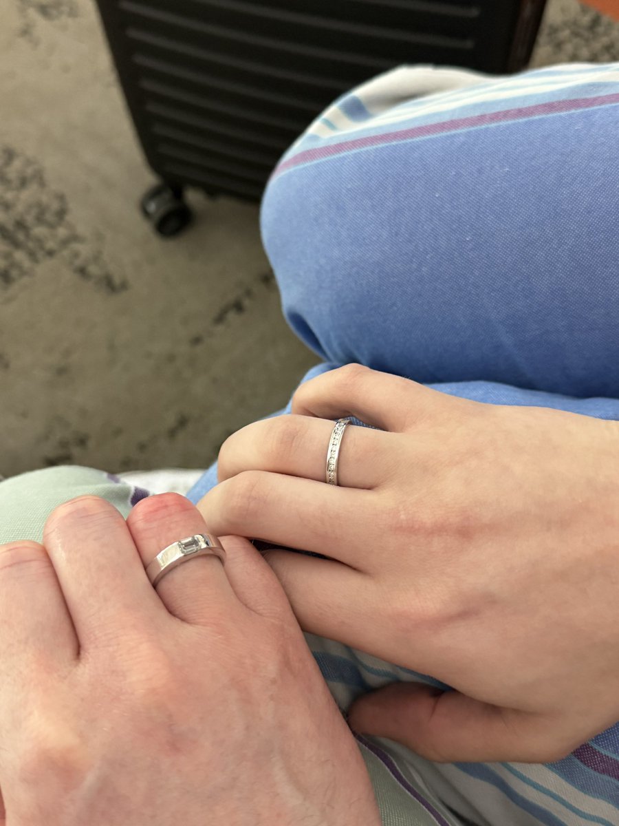 One perfect week in Cape Town and somehow I left engaged 💍