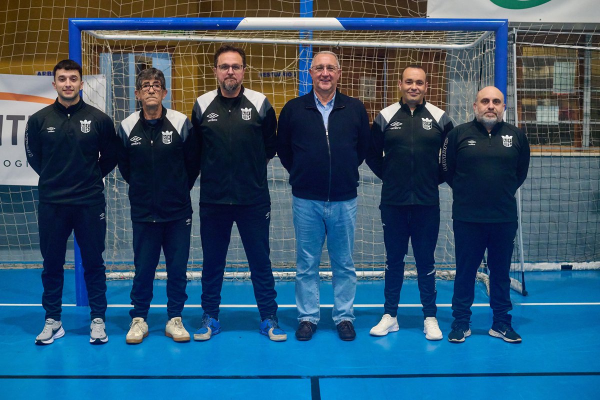 Guadalcacín es fútbol sala

Trabajo diario, pasión por este deporte y orgullo de representar estos colores.
Seguimos construyendo juntos el futuro del Guadalcacín FSF. 

📸 Gracias <a href="/PacoUrri/">Francisco Urri</a> por capturar este momento 🤝💚