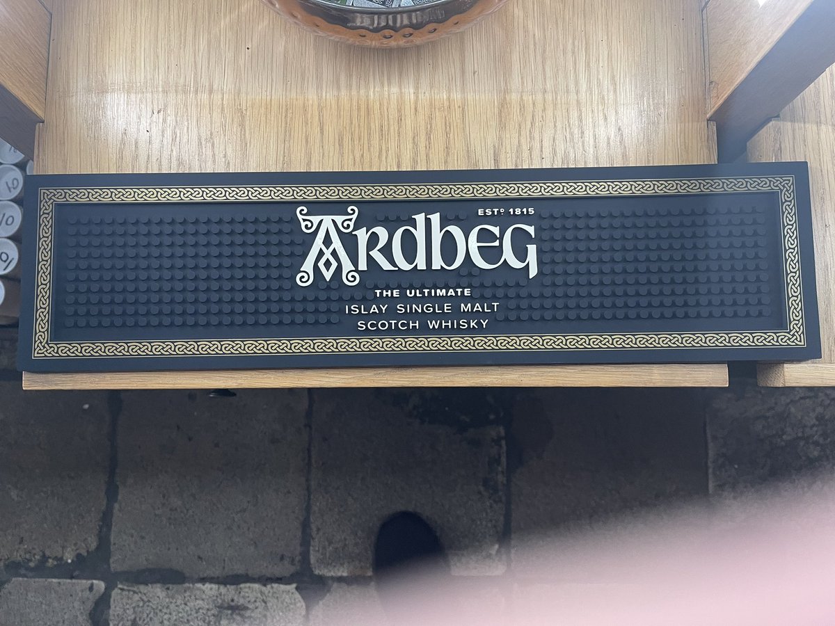 アードベックから バーマット 6500円 グラス蓋付き 3500円 メタル