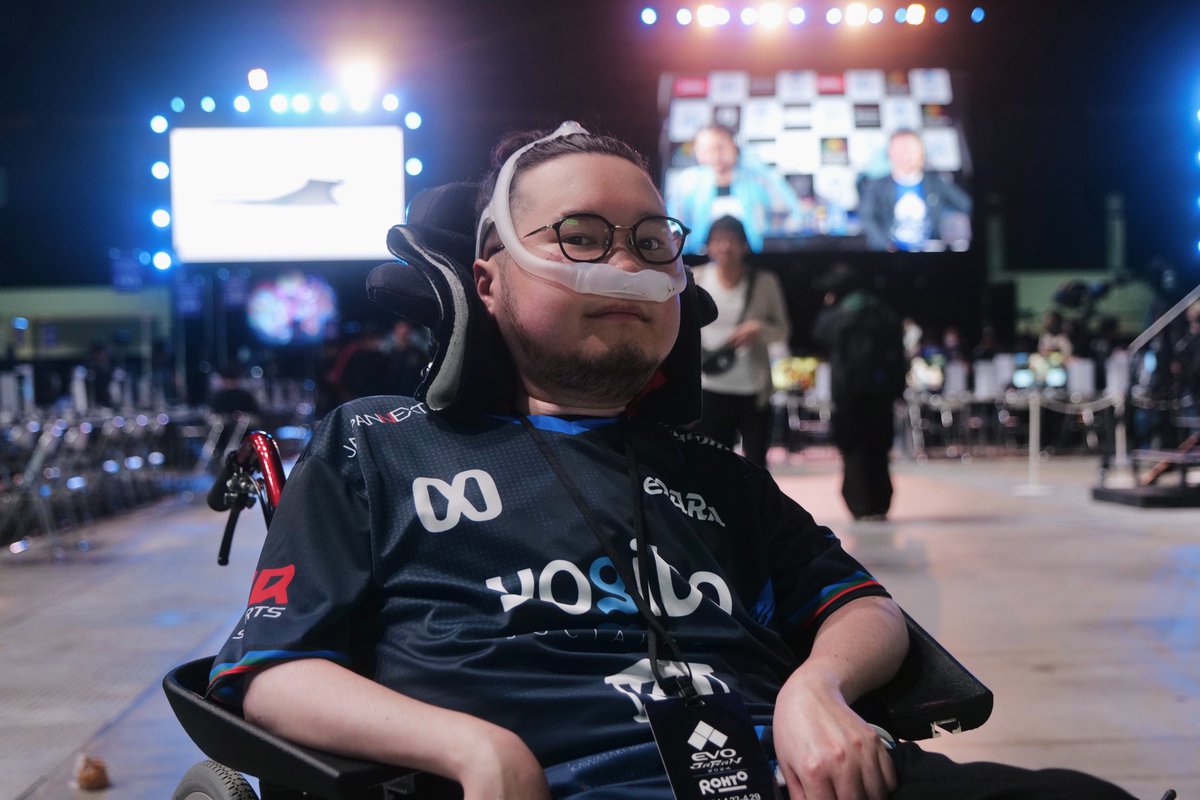 🎮#IGD2026 出演者紹介＃５🎮

ePARA　Jeni（ <a href="/jenixo0/">Jeni 畠山駿也</a> )

どこまでも夢を追い続け難病と闘いながら世界に挑む格闘ゲーマー。

その体験を活かし、ゲームのアクセシビリティについても発信。
バリアフリーeスポーツイベントのプロデュースなども行われています！