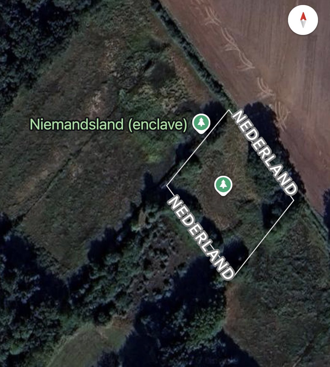 WurfTwain's tweet image. Zondag een bezoek brengen aan Niemandsland. De kleinste Belgische enclave in Nederland. Slechts een stukje weiland van 0,2632 hectare groot. Wist u dit? Er zit een bijzonder verhaal achter. #belgië #exclave #brabant nationalgeographic.nl/geschiedenis-a…