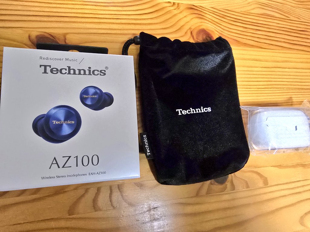 Technics EAH-AZ100 ミッドナイトブルー 来ました🎵 付属のケースに