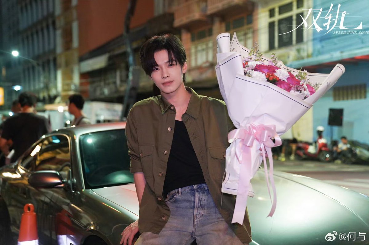 이사진 하의겸 인생사진이라고 믿어의심치않는다.