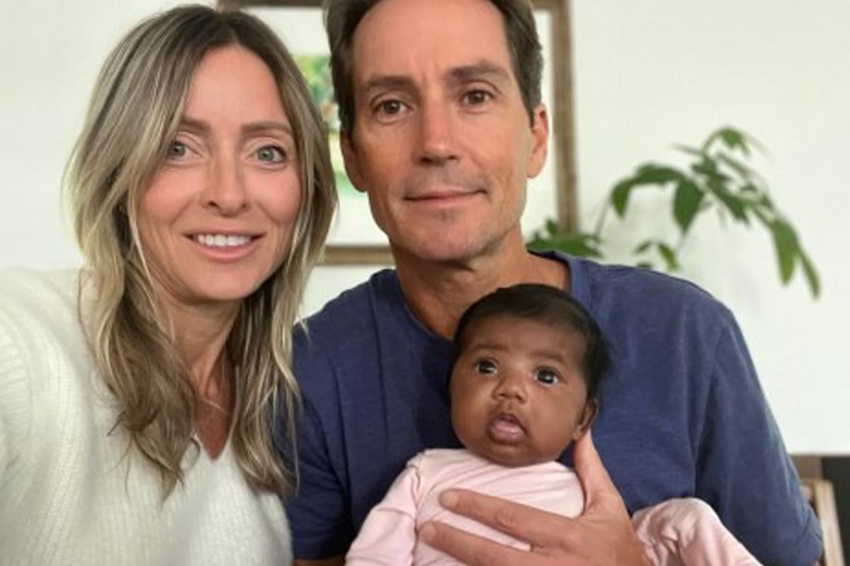 nypost's tweet image. Florida couple sues fertility clinic after alleged embryo mix-up results in birth of ‘non-Caucasian child’ not biologically theirs nypost.com/2026/01/30/us-…