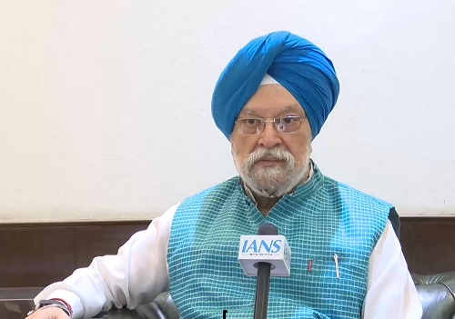 InvGurInd's tweet image. India converting waste to clean energy at scale: Hardeep Puri

investmentguruindia.com/newsdetail/ind…

@HardeepSPuri  #CleanEnergyIndia #SustainableIndia  #WasteManagement #RenewableEnergy #GreenIndia #EnergyTransition #CircularEconomy #ClimateAction #CleanTech #Investmentguruindia