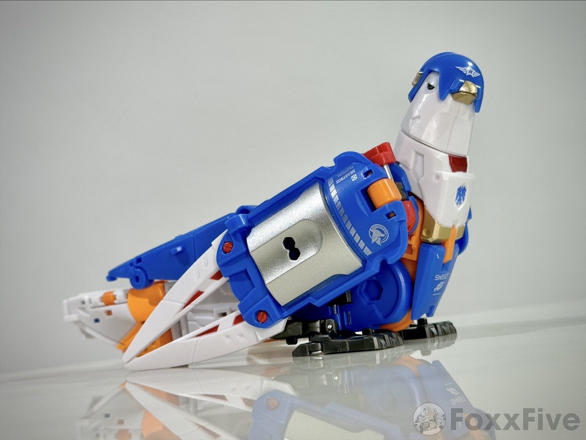 keepin that pigeon piece on me, never lackin