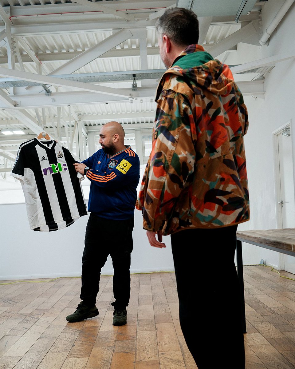 lifejacketuk's tweet photo. ⚫⚪Newcastle kits through the years. Five stripes or three? What's your pick?
#LIFEJACKET #ConversationKeepsUsAfloat @AsimC86 @NUFC https://t.co/WXp9RPtV3a