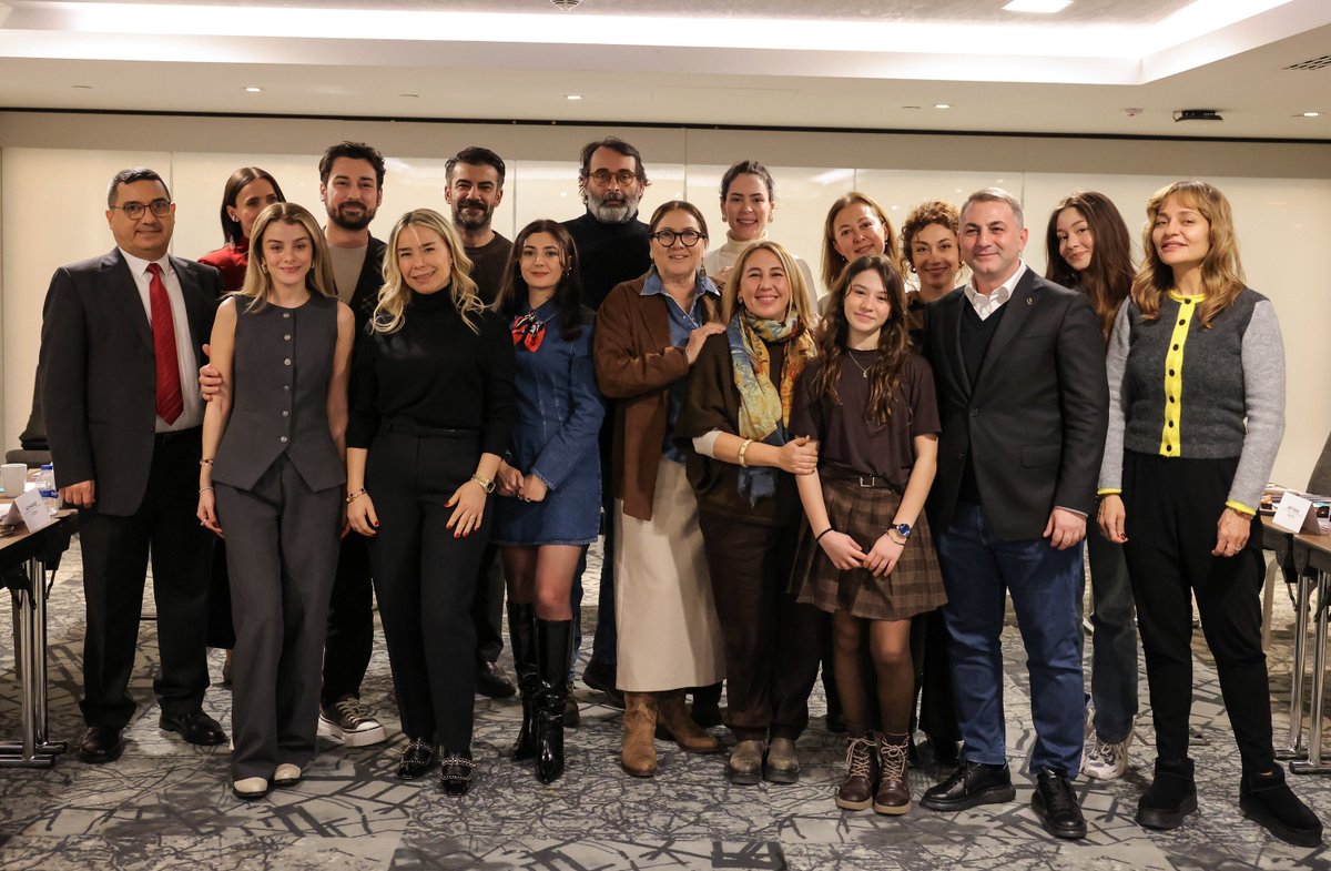 allaboutnavruz's tweet image. Başrollerinde #AlpNavruz’un yer aldığı tabii’nin yeni orijinal dizisi #Şule’nin çekimleri başladı. ✨